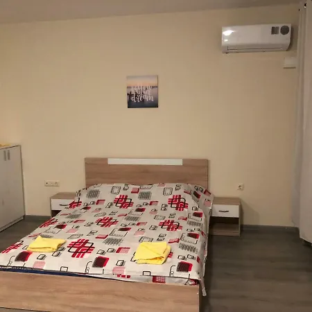 Nereya Palace Apartment *